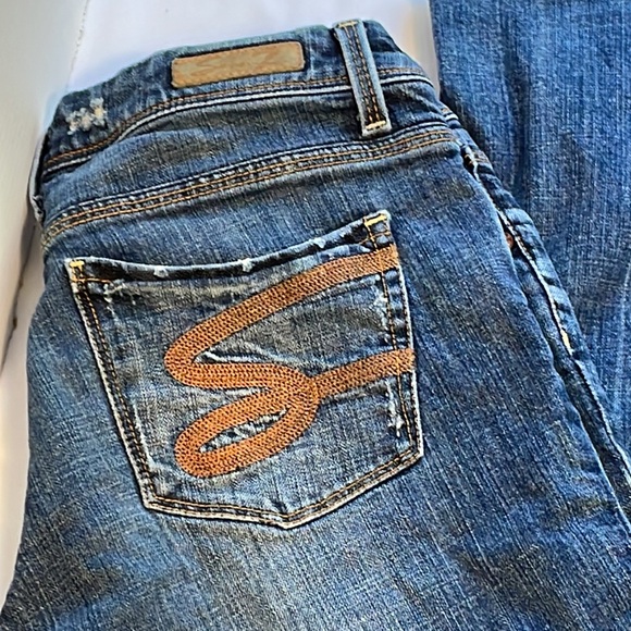 Seven7 premium denim. Size 31 Flare - Picture 2 of 11